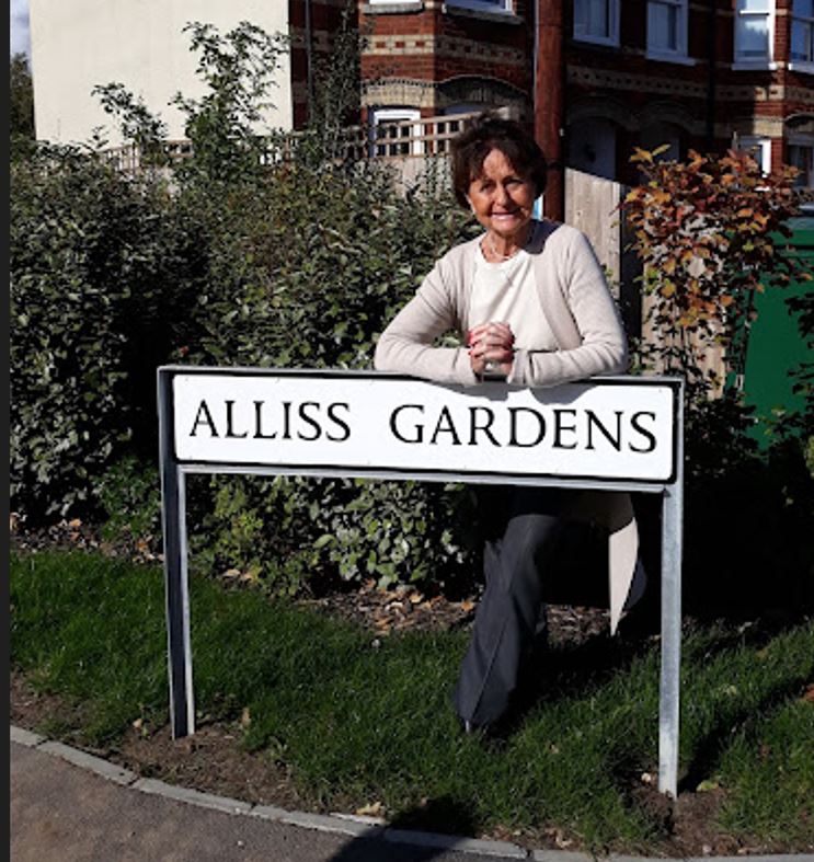 A street name with a golfing association.