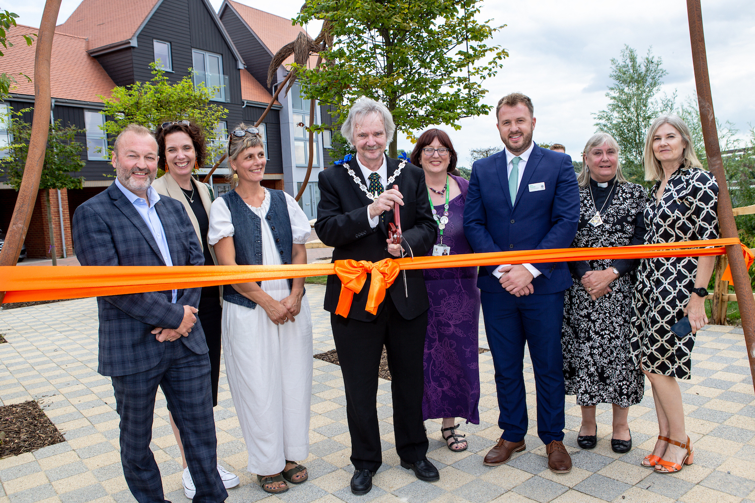 New public artwork unveiled at Conningbrook Lakes